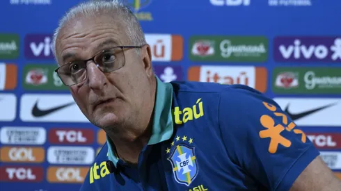 Cria do Corinthians foi prejudicado por Dorival Júnior.