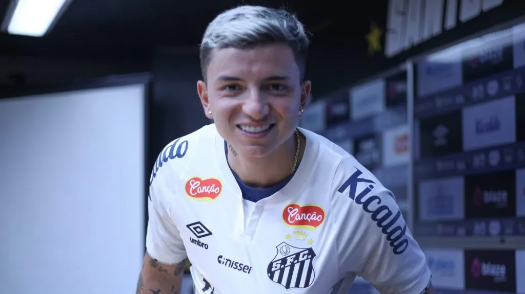 Álvaro Barreal é opção ao Peixe - Foto: Reinaldo Campos/AGIF.