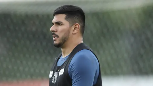 SP - SANTOS - 05/01/2025 - SANTOS, TREINO - Joao Paulo jogador do Santos durante treino no Centro de Treinamento CT Rei Pele, neste domingo (05).