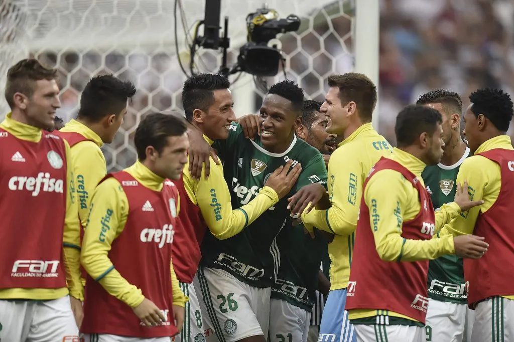 Mina comemorando gol diante do Alvinegro em 2016. Foto: Mauro Horita/AGIF