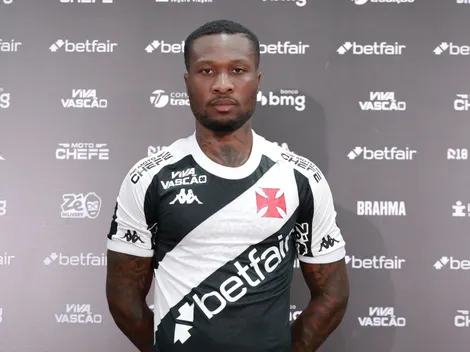 Loide Augusto é apresentado no Vasco e comenta sobre posicionamento