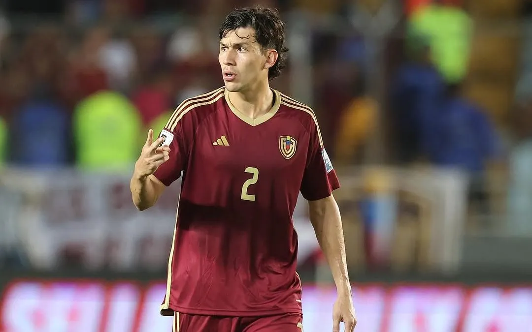 Ferraresi, defensor do São Paulo foi destaque em ações defensivas nos amistosos contra o Peru pela Seleção da Venezuela. Foto: Divulgação/La Vinotinto