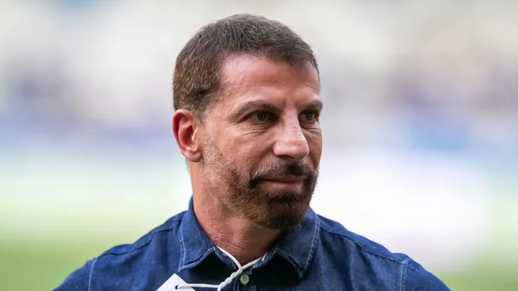 Situação do Vasco foi explicada por Pedrinho.