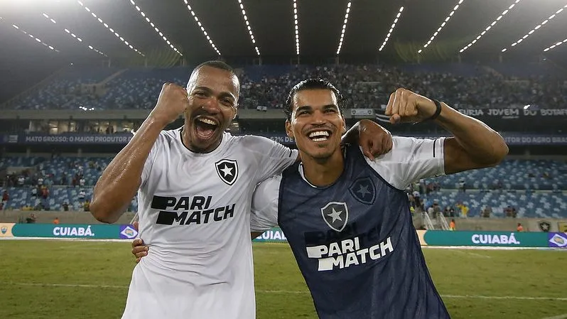 Danilo Barbosa e Marlon Freitas no Botafogo. Foto: Vitor Silva/Botafogo.