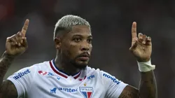 RJ - RIO DE JANEIRO - 22/11/2024 - BRASILEIRO A 2024, FLUMINENSE X FORTALEZA - Marinho jogador do Fortaleza comemora seu gol durante partida contra o Fluminense no estadio Maracana pelo campeonato Brasileiro A 2024.