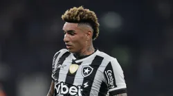 Igor Jesus escolheu permanecer no Botafogo. Foto: Thiago Ribeiro/AGIF