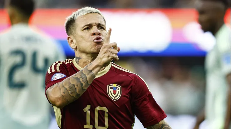 Soteldo foi titular da Venezuela nos dois jogos da Data FIFA e vira dúvida contra o Vasco