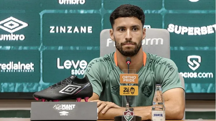 Martinelli concedeu entrevista coletiva. Foto: Lucas Merçon/Fluminense FC