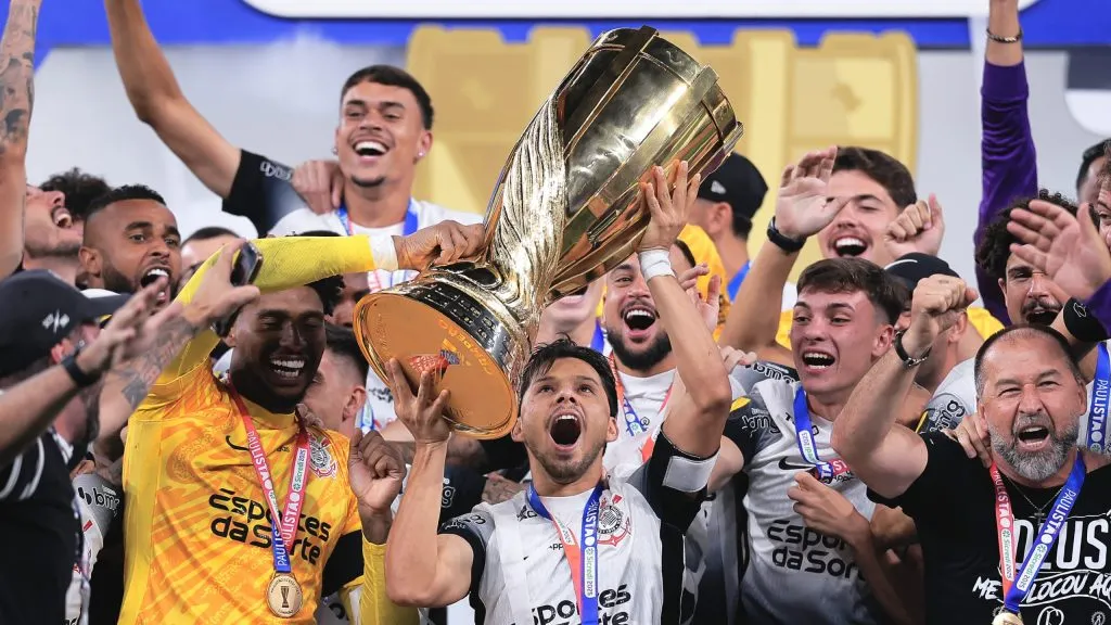 Corinthians é campeão paulista - Foto: Ettore Chiereguini/AGIF
