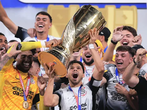 Hugo decide, Corinthians segura o Palmeiras e é campeão