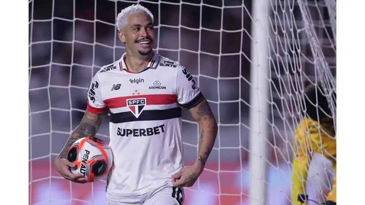 Luciano jogador do São Paulo durante partida contra o Corinthians no estádio Morumbi pelo campeonato Paulista 2025. Foto: Ettore Chiereguini/AGIF