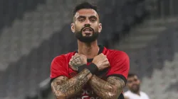 Mastriani jogador do Athletico-PR comemora seu gol durante partida contra o PSTC no estádio Arena da Baixada pelo campeonato Paranaense 2024.