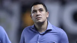 Pedro Martins antes de uma partida do Peixe
