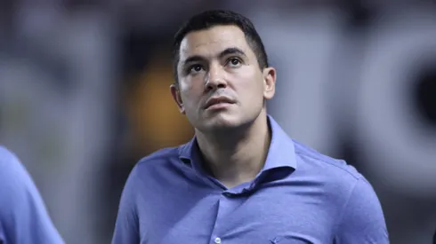 Pedro Martins antes de uma partida do Peixe