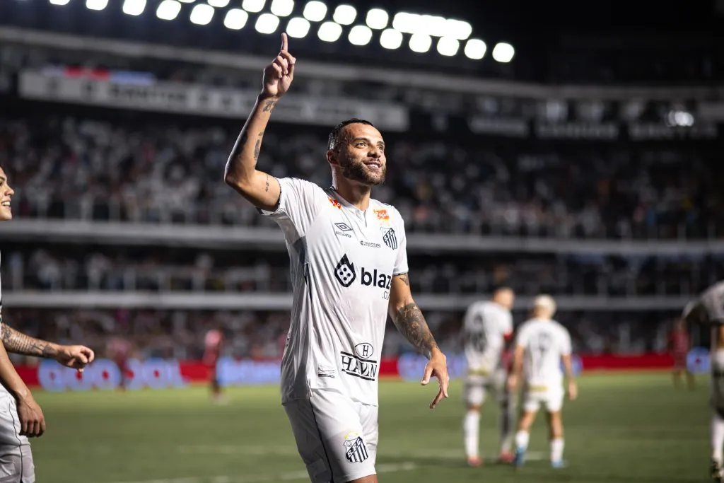 Guilherme em ação pelo Santos. Foto: Abner Dourado/AGIF