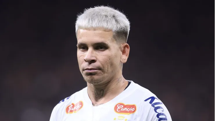 Soteldo em ação na partida contra o Corinthians, no Paulistão.