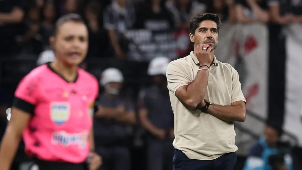 Abel Ferreira durante partida. Foto: Cesar Greco/SEP