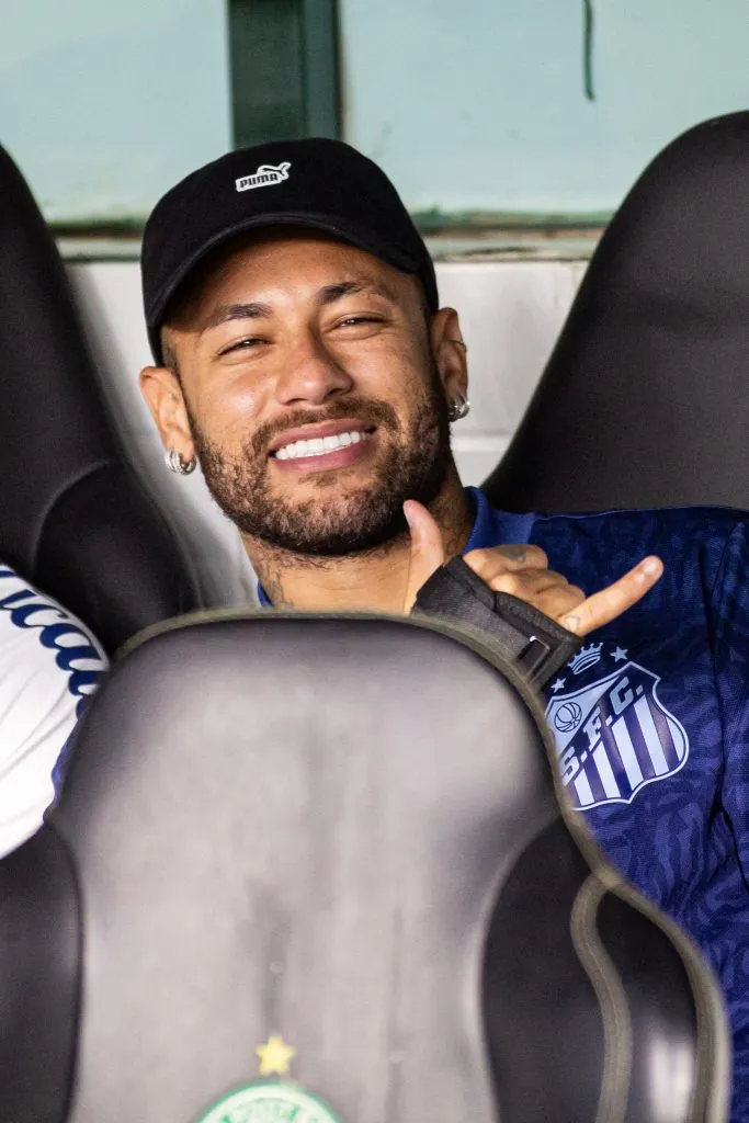 Neymar jogador do Santos durante partida contra o Coritiba – Foto: Luis Garcia/AGIF