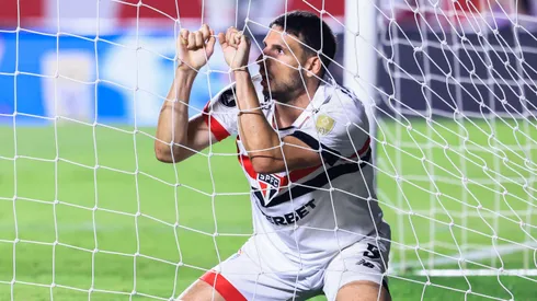Calleri, jogador do Sao Paulo, durante partida contra o Botafogo no estadio Morumbi pelo campeonato Copa Libertadores 2024. Foto: Marcello Zambrana/AGIF