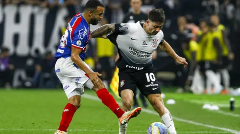 Garro, jogador do Corinthians, durante partida contra o Bahia no estadio Arena Corinthians pelo campeonato Brasileiro A 2024. Foto: Marco Miatelo/AGIF