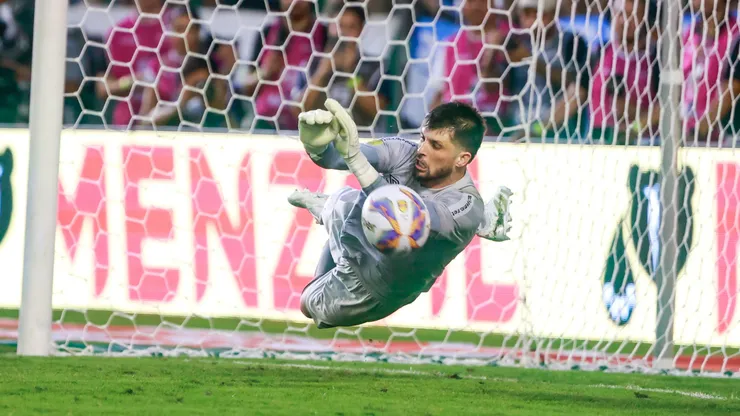 Tiago Volpi, goleiro do Grêmio, durante partida contra o Juventude, pelo Campeonato Gaúcho. Foto: Luiz Erbes/AGIF.