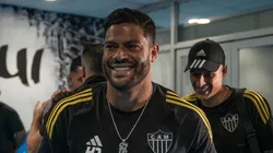 Hulk na chegada a Arena do Grêmio.