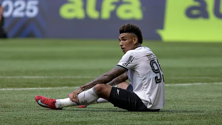 Igor Jesus passou em branco na estreia do Brasileirão. Foto: Fabio Giannelli/AGIF