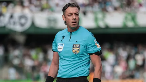 Lance definido por Claus não foi bem visto pelo Galo