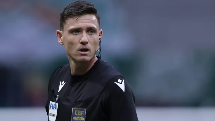 O árbitro Ramon Abatti Abel durante partida entre Palmeiras e Fluminense, Foto: Ettore Chiereguini/AGIF