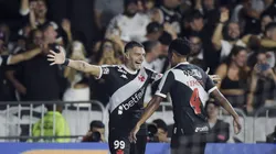 Vegetti foi decisivo com gol e assistência na vitória contra o Santos Foto: Alexandre Loureiro/AGIF