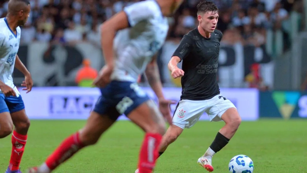 Breno Bidon foi titular diante do Bahia e deu assistência - Foto: Walmir Cirne/AGIF.