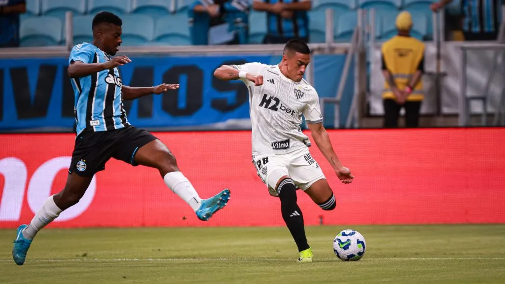 Atlético-MG acabou derrotado em Porto Alegre - Foto: Maxi Franzoi/AGIF.