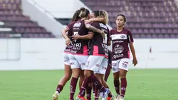 Atletas da Ferroviária comemoram o gol contra Real Brasília - Foto: Jonatan Dutra/Ferroviária