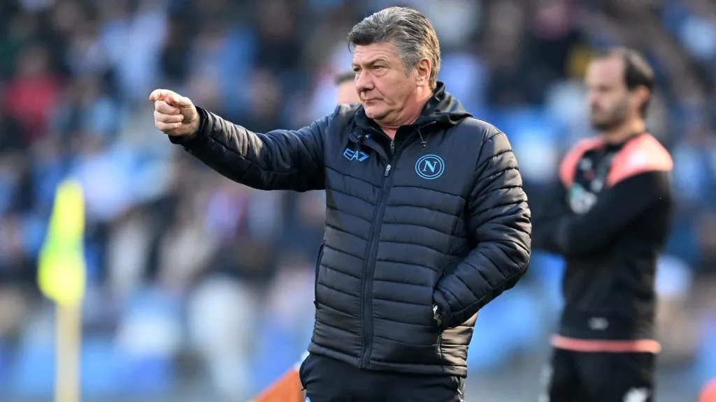 Mazzarri em ação pelo Napoli