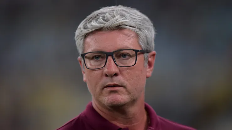 Odair Hellmann pode voltar ao Fluminense