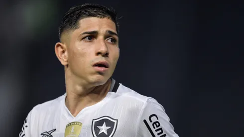 Com lesão, Savarino está fora da Libertadores após se machucar contra o Palmeiras