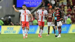 Brunon Henrique jogador do Internacional comemora seu gol durante partida contra o Flamengo - Foto: Thiago Ribeiro/AGIF