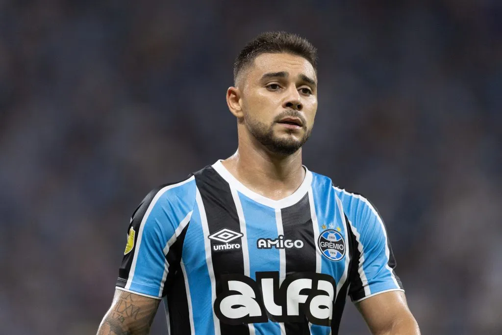 João Pedro não entra em campo há dois jogos por conta de ‘punição’ de Quinteros – Foto: Liamara Polli/AGIF