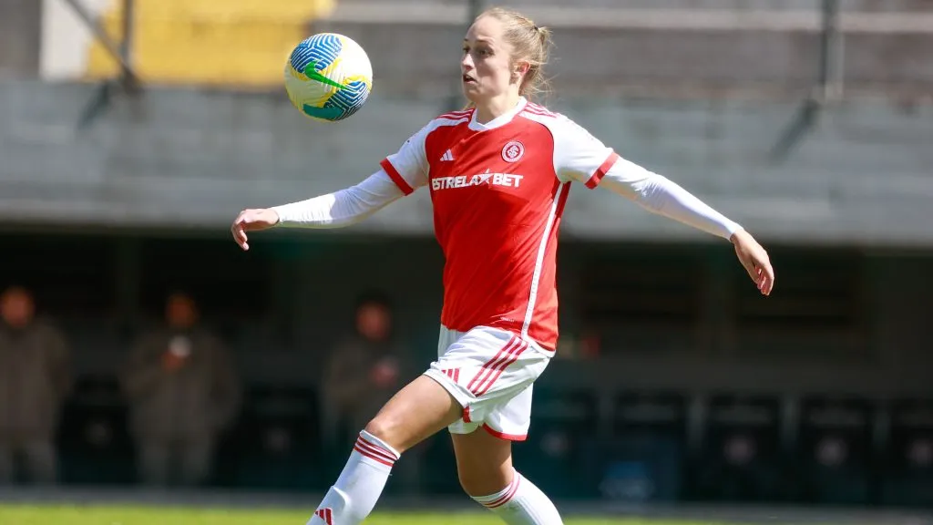 - Isa Haas jogador do Internacional durante partida contra o Ferroviária no estádio Francisco Stédile pelo campeonato Brasileiro A Feminino 2024. Foto: Luiz Erbes/AGIF