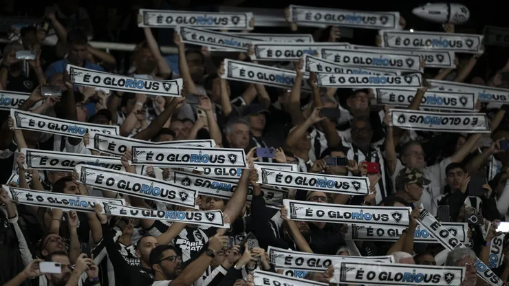 Torcida do Botafogo durante partida contra o São Paulo, pela CONMEBOL Libertadores de 2024. Foto: Jorge Rodrigues/AGIF.