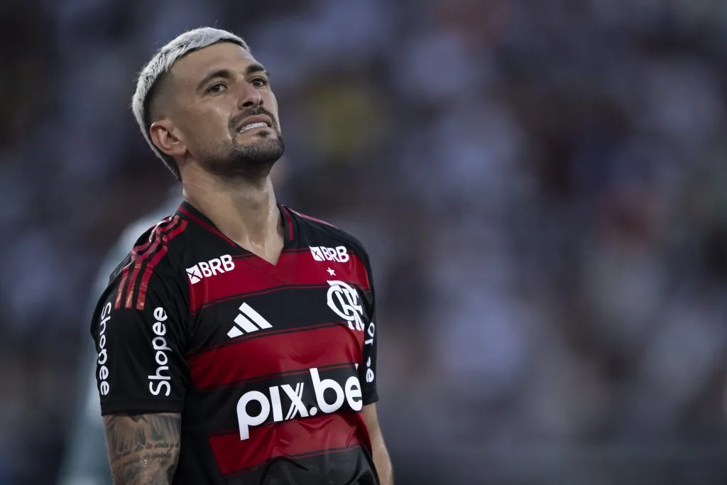 Uruguaio segue com problemas físicos. Foto: Jorge Rodrigues/AGIF