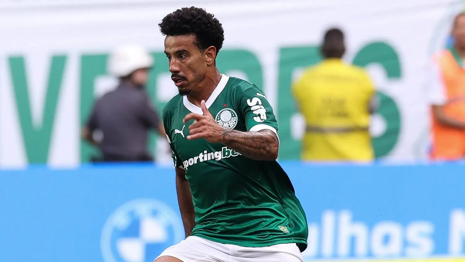 Lucas Evengelista estreou pelo Palmeiras diante do Botafogo no Brasileirão – Foto: Cesar Greco/Palmeiras/by Canon)