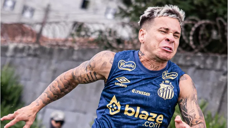 Soteldo está recuperado e retorna ao time contra o Bahia - Foto: Raul Baretta/ Santos FC