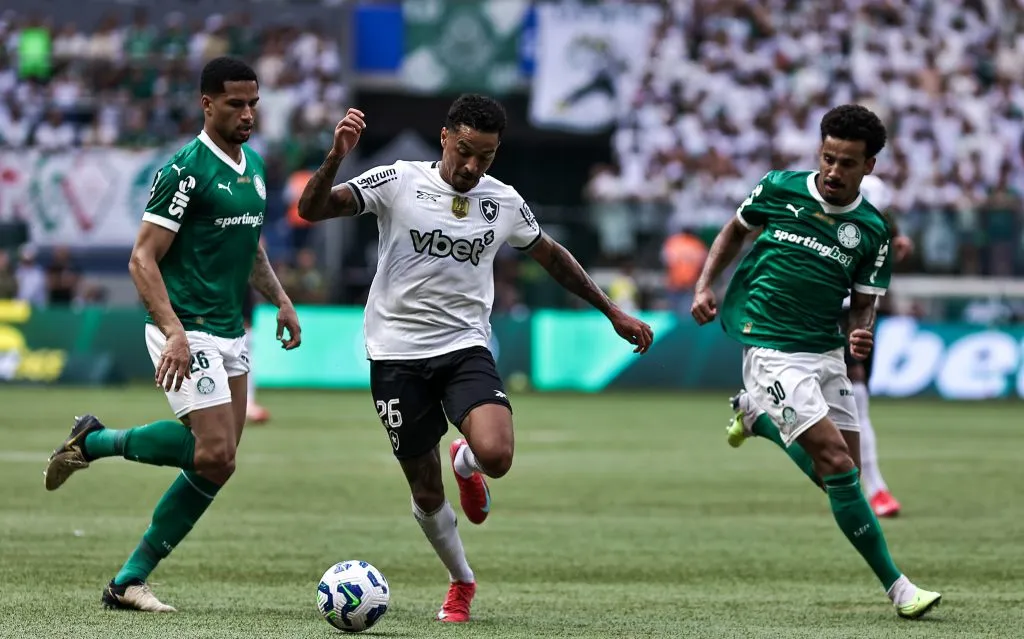 Exibição do Botafogo é destaque em estreia do Brasileirão. Foto: Fabio Giannelli/AGIF