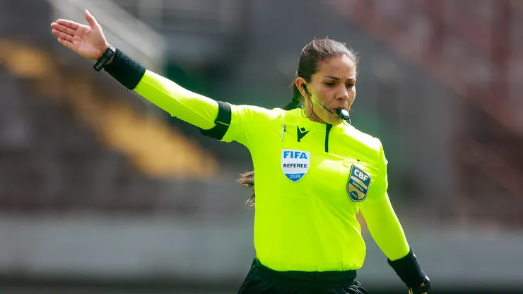 Árbitra Rejane Caetano da Silva. Foto: Luiz Erbes/AGIF