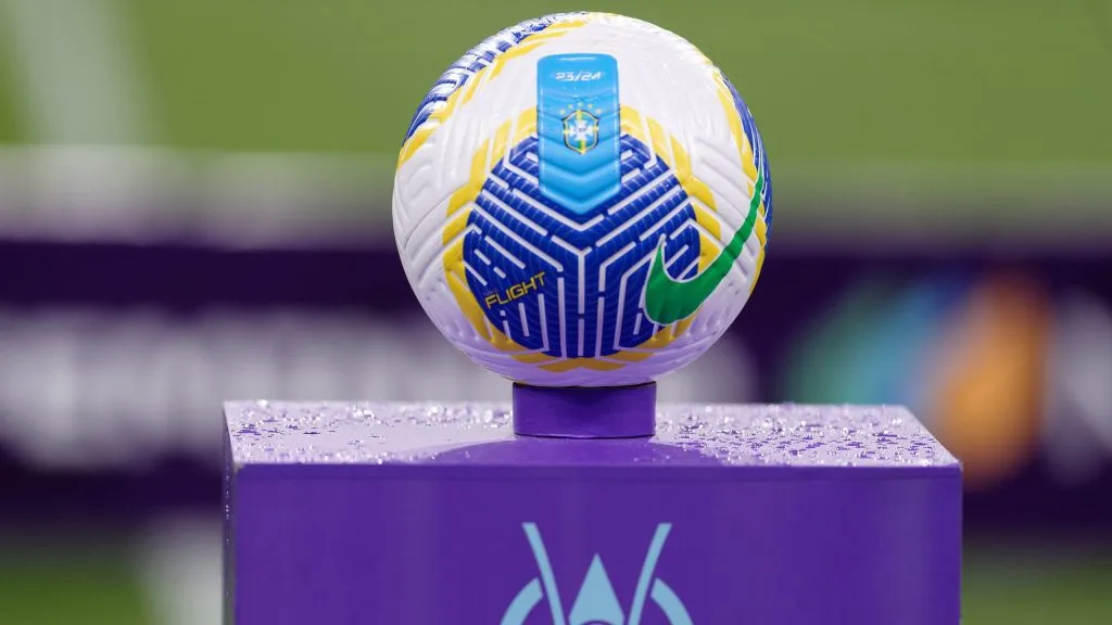 Bola do Brasileirão Feminino 2024