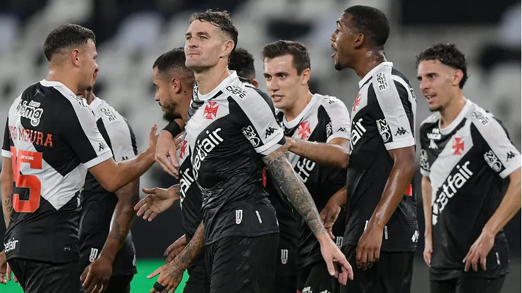 Vasco vem animado após estreia com vitória diante do Santos no Brasileirão