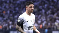 Argentino segue com problemas no joelho. Foto: Marcello Zambrana/AGIF