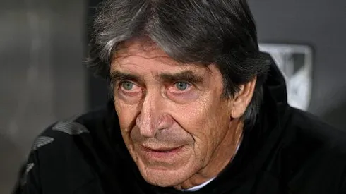 Manuel Pellegrini durante partida entre Vitoria SC e Rel Betis, pela UEFA Conference League. Foto: Octavio Passos