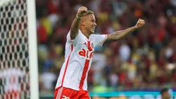 Vitinho comemora o gol do Internacional diante do Flamengo. Foto: Ricardo Duarte/Internacional.